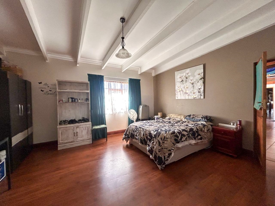 6 Bedroom Property for Sale in Parys Free State